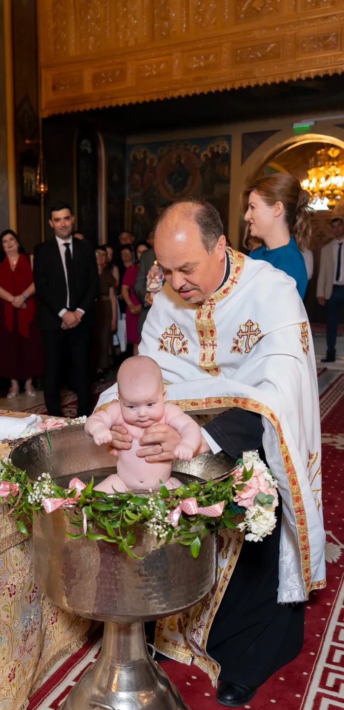 Ședință foto portret bebeluș botez